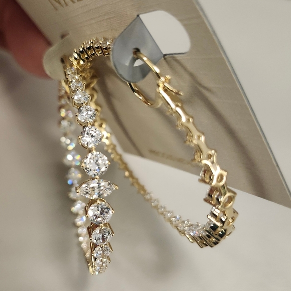 NWT Nadri Gold Leah Statement Hoop Earrings - Picture 2 of 5